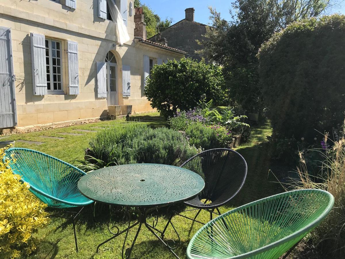 Le Pain De Lune Gite Et Chambre D'Hotes Avec Piscine Bourg-sur-Gironde Zewnętrze zdjęcie