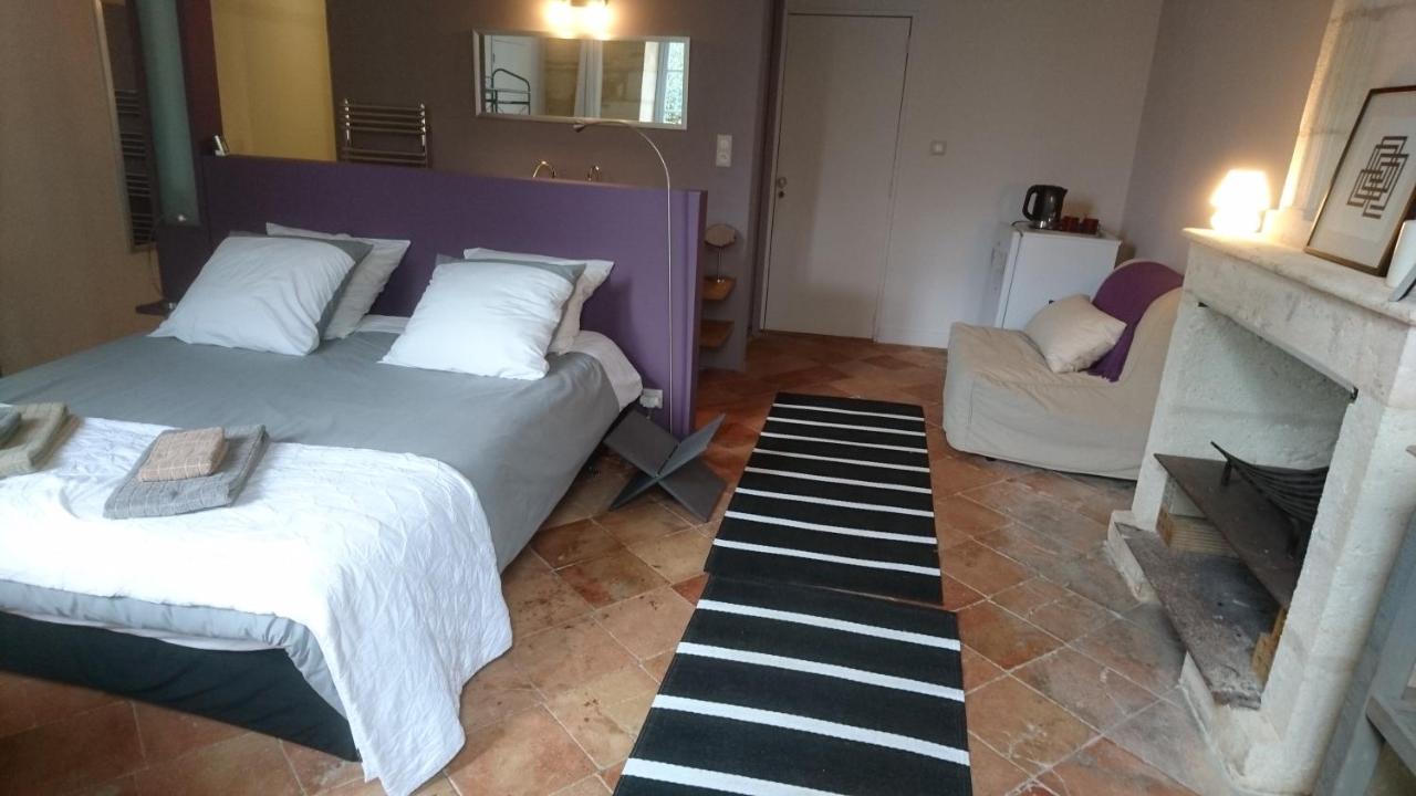 Le Pain De Lune Gite Et Chambre D'Hotes Avec Piscine Bourg-sur-Gironde Zewnętrze zdjęcie