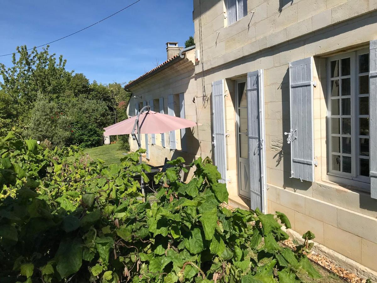 Le Pain De Lune Gite Et Chambre D'Hotes Avec Piscine Bourg-sur-Gironde Zewnętrze zdjęcie