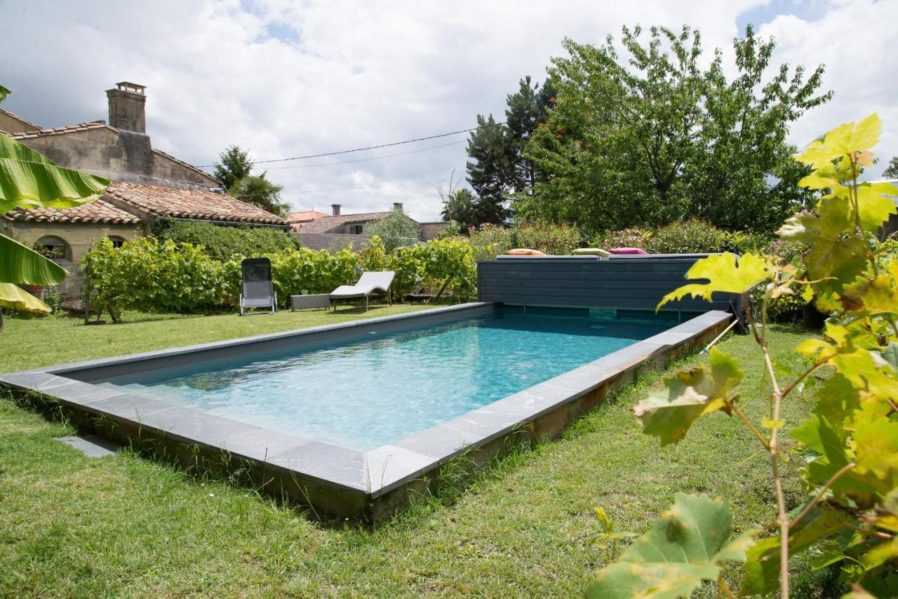 Le Pain De Lune Gite Et Chambre D'Hotes Avec Piscine Bourg-sur-Gironde Zewnętrze zdjęcie